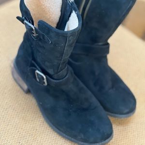 Size 10 UGG riding boots